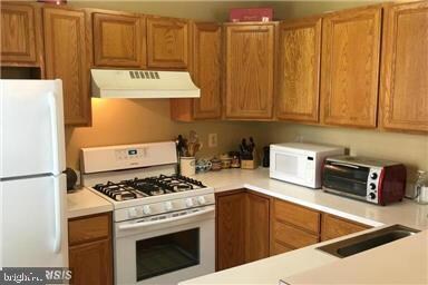 121 Timberbrook Ln unit 201, Gaithersburg, MD 20878 - photo 3