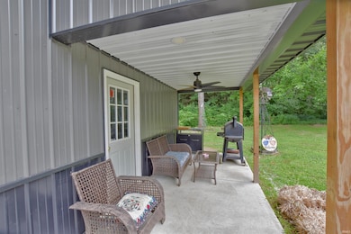 7533 N Longbriar Ct, Monticello, IN 47960 - photo 2