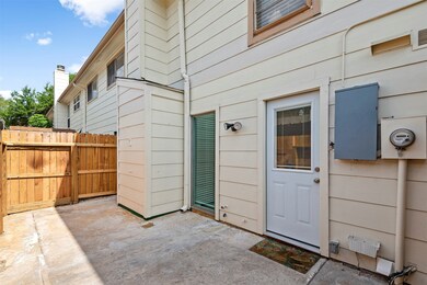 14215 Lost Meadow Ln, Houston, TX 77079 - photo 4