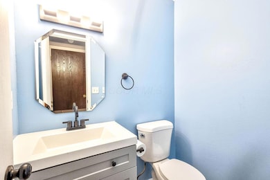 3048 Highcliff Ct, Columbus, OH 43231 - photo 5