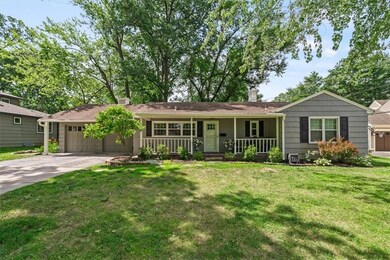 2819 W 89th St, Leawood, KS 66206 - photo 2