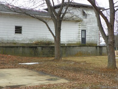 1639 Sandusky Rd, Jacksonville, IL 62650 - photo 6