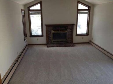 65 Fraternal Ave, Worcester, MA 01606 - photo 2