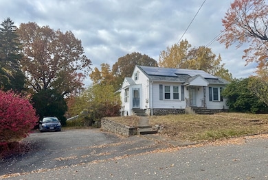 29 Isleboro St, Worcester, MA 01606 - photo 2