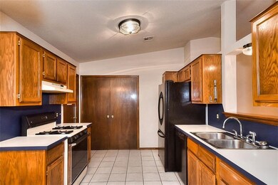 604 Coopers Hawk Dr, Norman, OK 73072 - photo 7