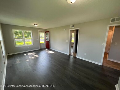 3416 Burchfield Dr, Lansing, MI 48910 - photo 5