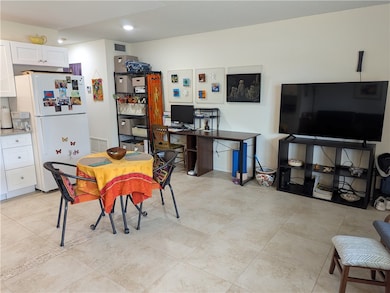 2800 Indian River Blvd unit 7-Q, Vero Beach, FL 32960 - photo 3