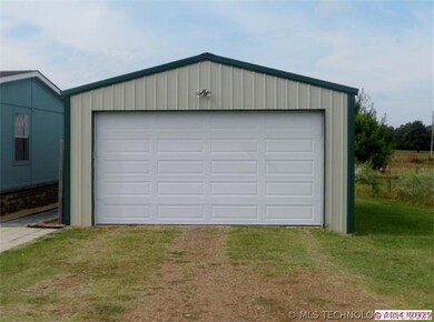 2 Car Garage/Shop. SELLER IS LEAVING SEVERAL ITEMS