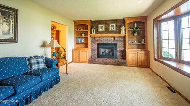 10806 Monroe Rd, Wapakoneta, OH 45895 - photo 3