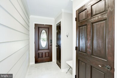 8909 Burbank Rd, Annandale, VA 22003 - photo 3