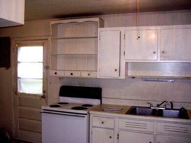 974 Antwerp Rd, Columbus, OH 43213 - photo 6