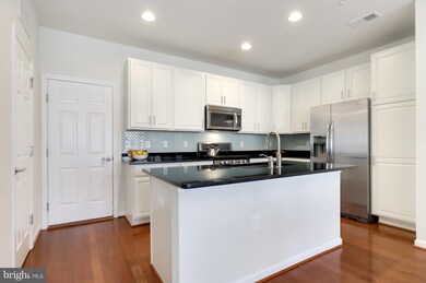 3059 Rittenhouse Cir unit 67, Fairfax, VA 22031 - photo 6