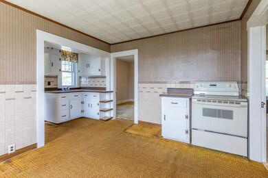 44 Yale St, Gardner, MA 01440 - photo 4