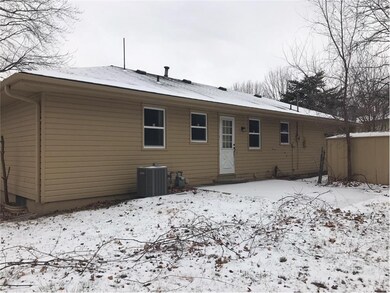 317 Highland Rd, Lansing, KS 66043 - photo 3