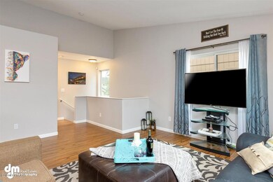28-Living Room-ELKO9883