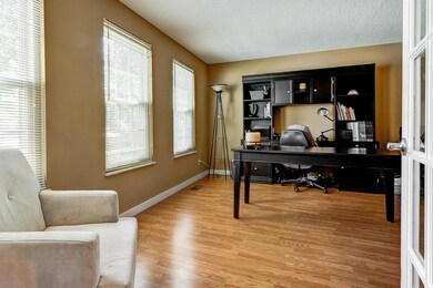 Den : Office