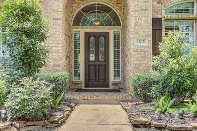 1102 Peregrine Dr, Friendswood, TX 77546 - photo 4