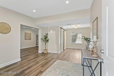 2907 Parr Ct E, Jacksonville, FL 32216 - photo 3