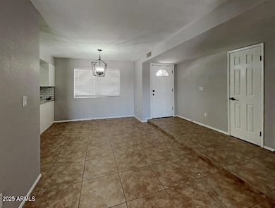 1006541.1026 W Helena Drive_5