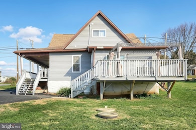 2402 Craley Rd, Windsor, PA 17366 - photo 7