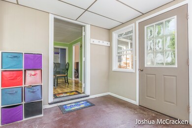 512 Foreman St SE, Lowell, MI 49331 - photo 2