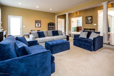 GREAT/FAMILY RM PIC #3