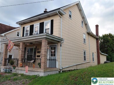 318 N 4th St, Lehighton, PA 18235 - photo 2