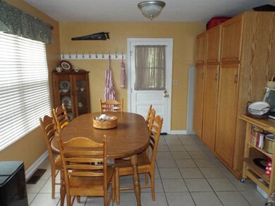 10 Ashmore Dr, Frankfort, KY 40601 - photo 4