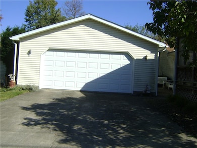 2092 Mcarthur Rd, Jamestown, PA 16134 - photo 5