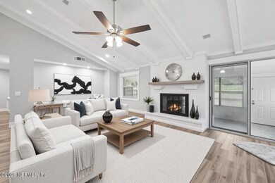 5609 Hyde Park Cir, Jacksonville, FL 32210 - photo 6