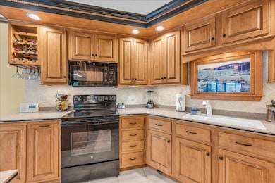 16-112 Franklin St (17 of 58)