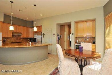 Eat in kitchen