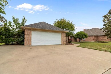 1625 Bedfordshire, Bedford, TX 76021 - photo 2
