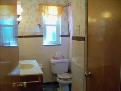 Full Bath.