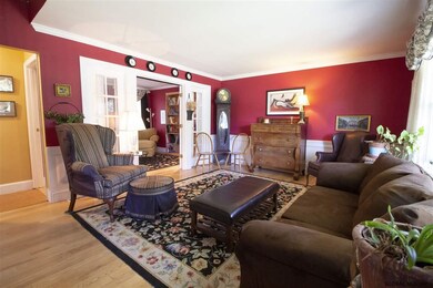 14 Oxford Dr, Saratoga Springs, NY 12866 - photo 2