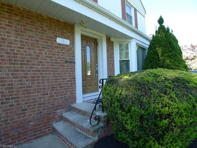 The welcoming front entryway