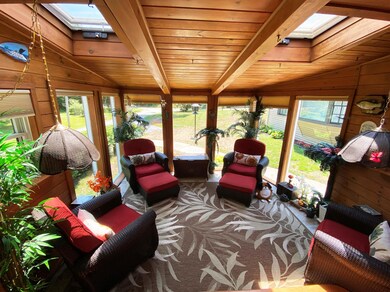 113LOONCOVELANE-SUNROOM_7287