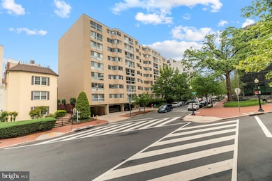 Jefferson House unit 806, Washington, DC 20037 - photo 2