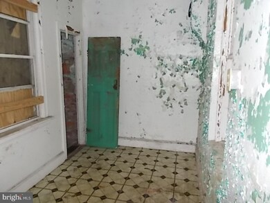 931 Atlantic Ave, Camden, NJ 08104 - photo 6