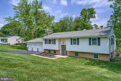 5817 Dale Dr, Sykesville, MD 21784 - photo 4