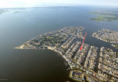 27 Neptune Rd, Toms River, NJ 08753 - photo 2