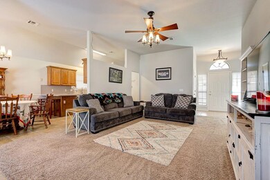 601 Verreaux Dr, Norman, OK 73072 - photo 7