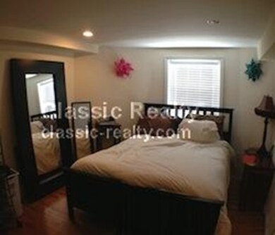 8 Verndale St unit G, Brookline, MA 02446 - photo 3