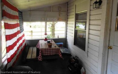 121 Harris Dr, Lake Placid, FL 33852 - photo 4