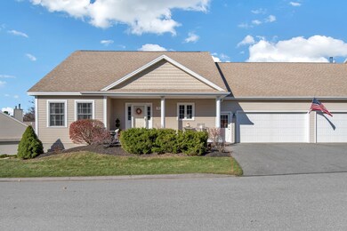 30 Sand Point Ln Cumberland-large-003-02