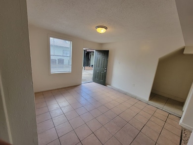 7124 Avenue I unit 2, Houston, TX 77011 - photo 3
