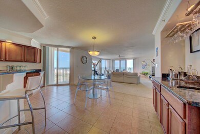 Breakfast Nook off Kitchen