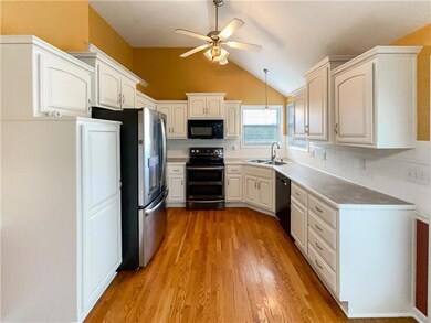 1710 Black Bear Ct, Raymore, MO 64083 - photo 4