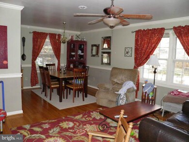 9504 Dublin Dr, Manassas, VA 20109 - photo 2