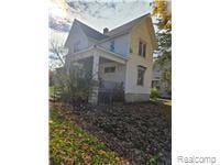 View of side of home